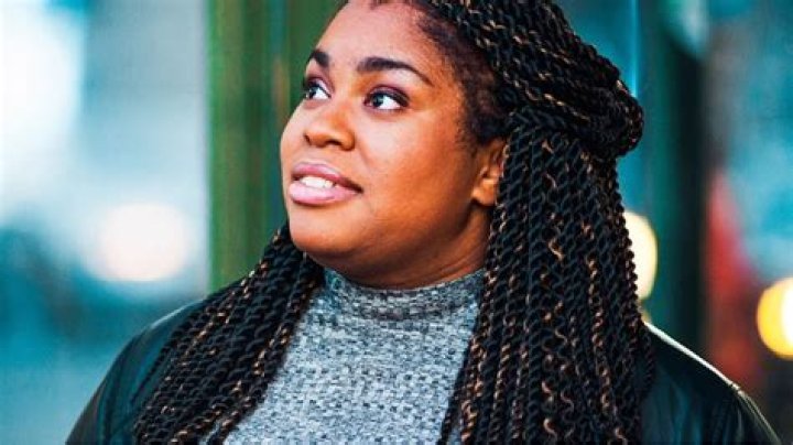 JadeVlog | Angie Thomas